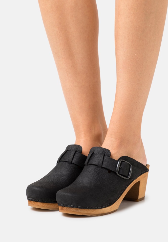 Nude Clogs Gabor