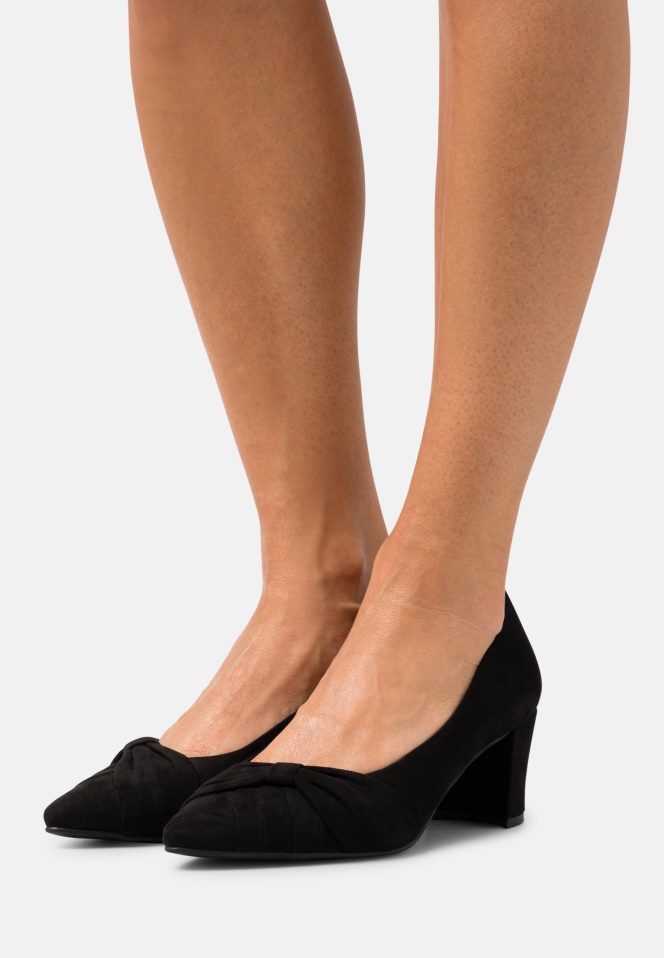 Women Black Gabor Classic Heels