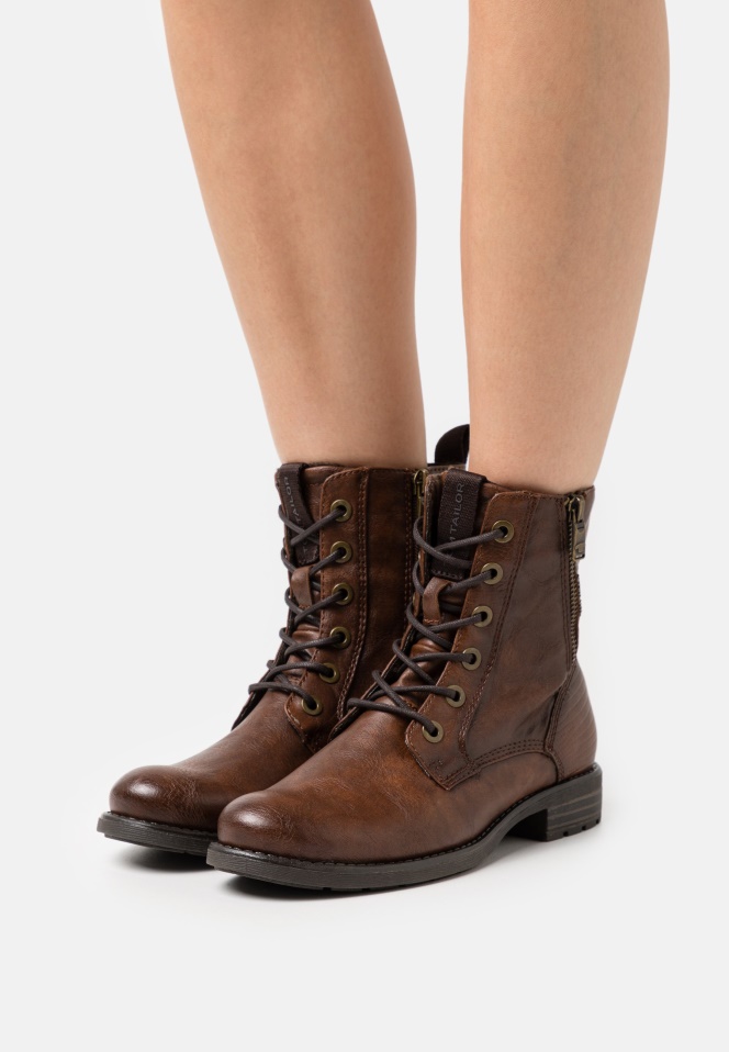 Lace-Up Ankle Boots Gabor Sattel