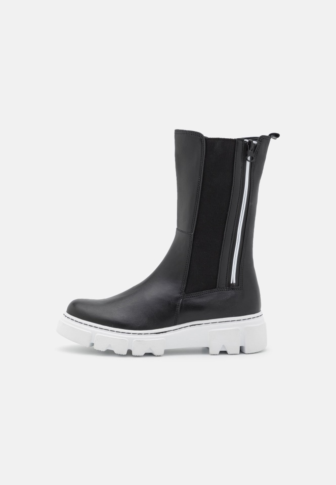 Platform Boots Gabor White/Black