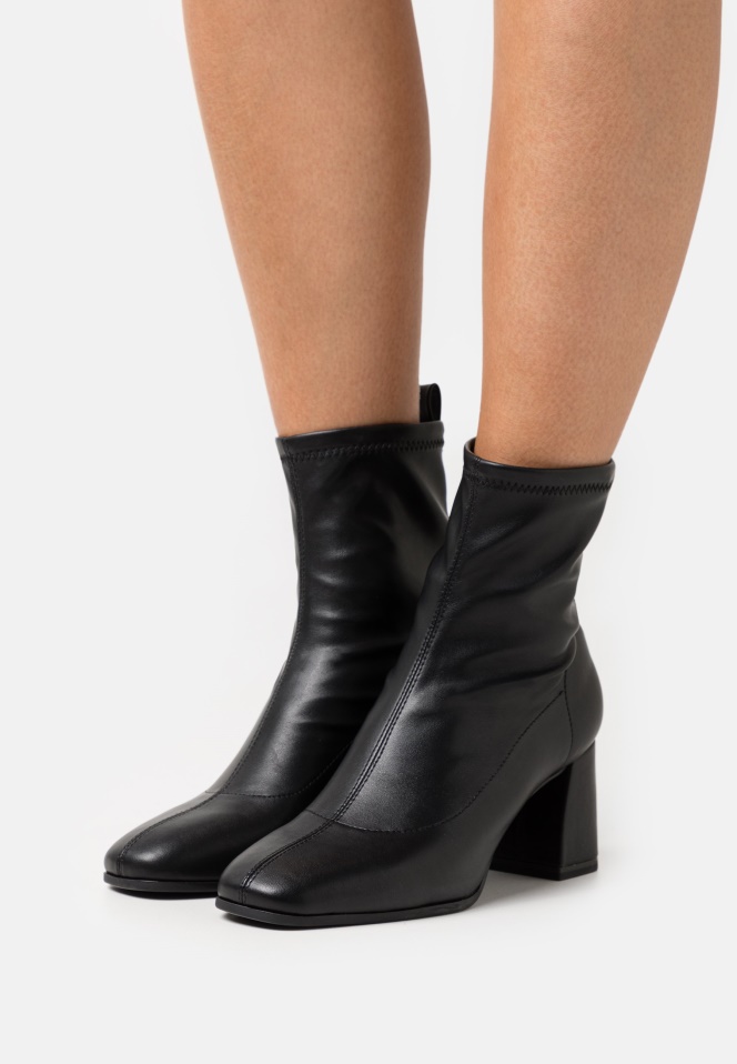 Classic Ankle Boots Gabor Women